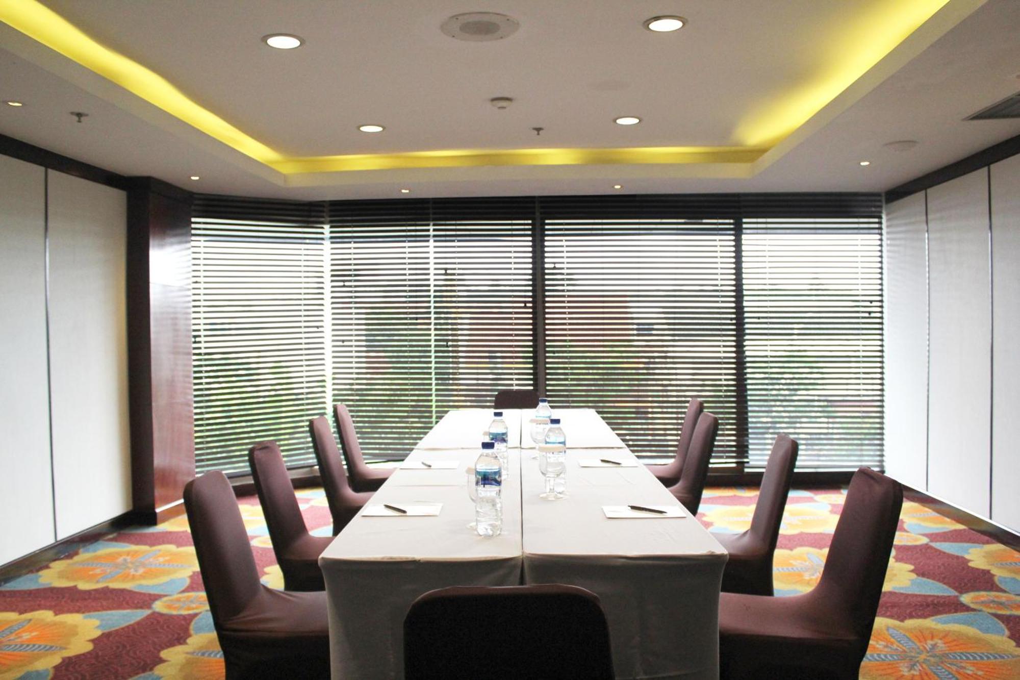호텔 산티카 프리미어 세마랑 외부 사진