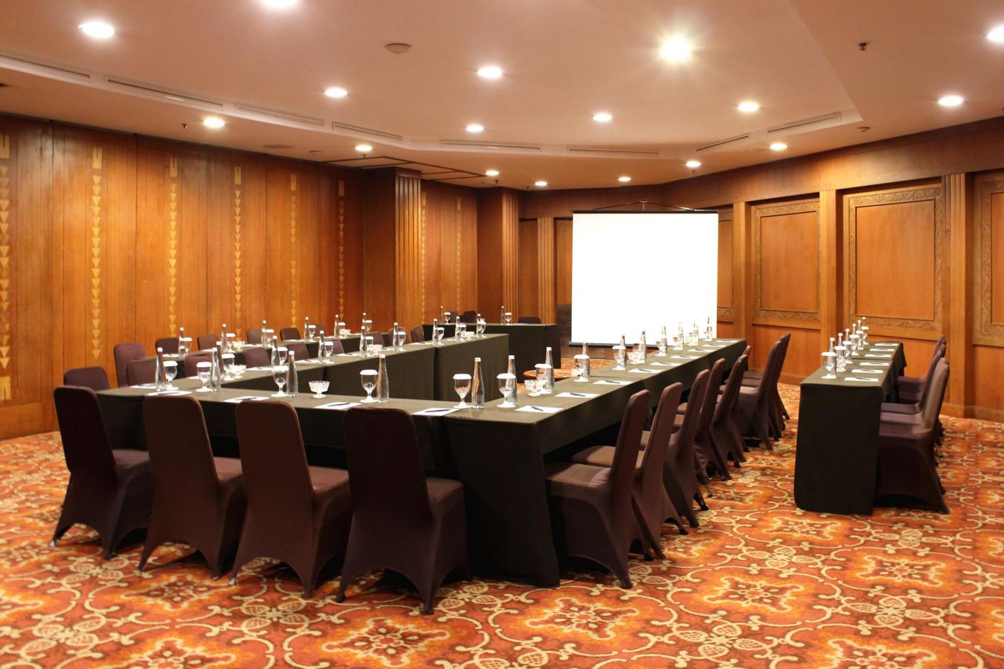 호텔 산티카 프리미어 세마랑 외부 사진